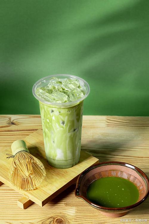 抹茶 饮品 拿铁 奶茶 杯