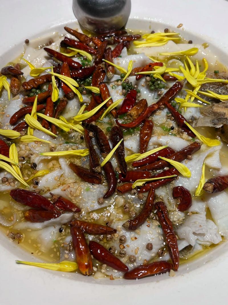 九毛九 呷哺呷哺 2026餐饮半年报 关店 餐企减法 太二 湊湊