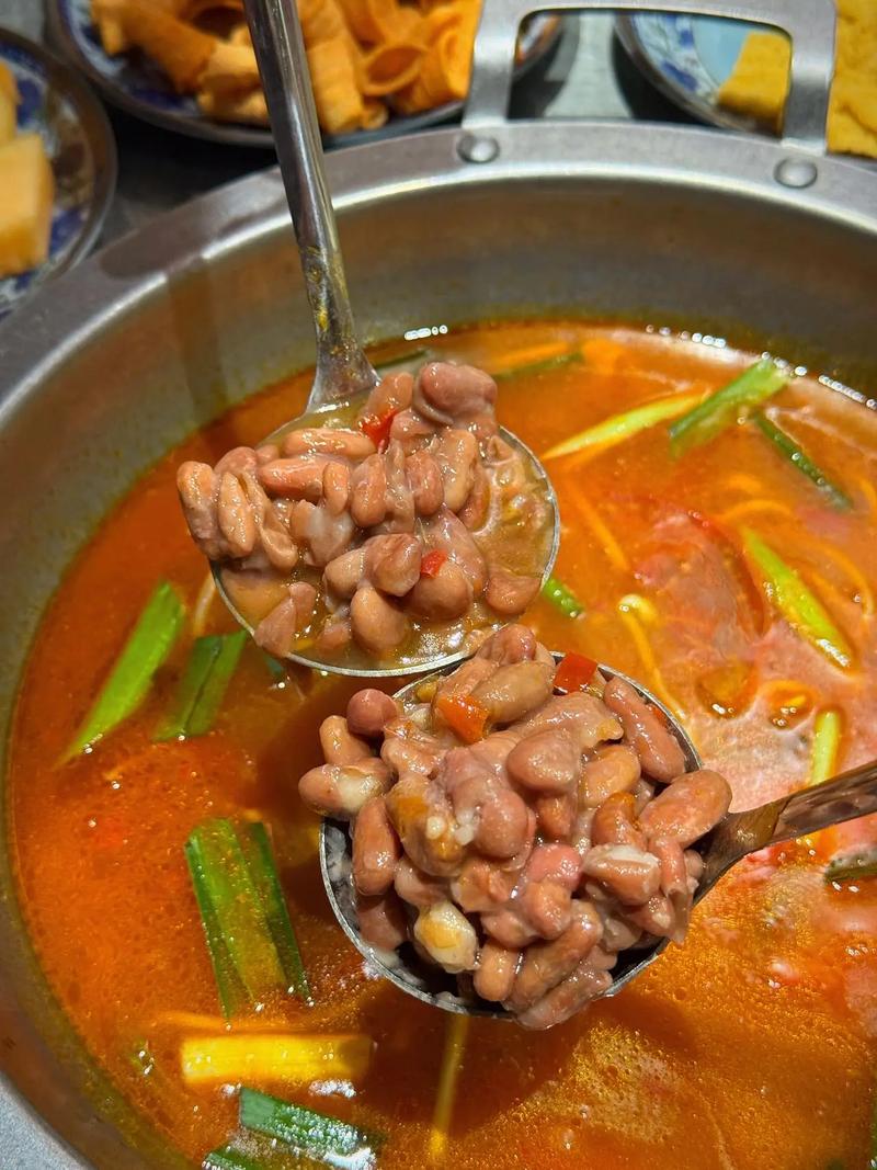 贵州风味火锅野菜自助选餐区