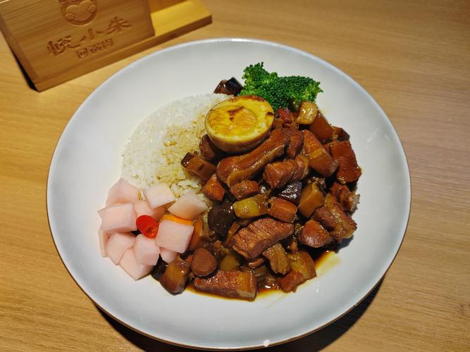 餐饮基因重塑卤味与餐创二代